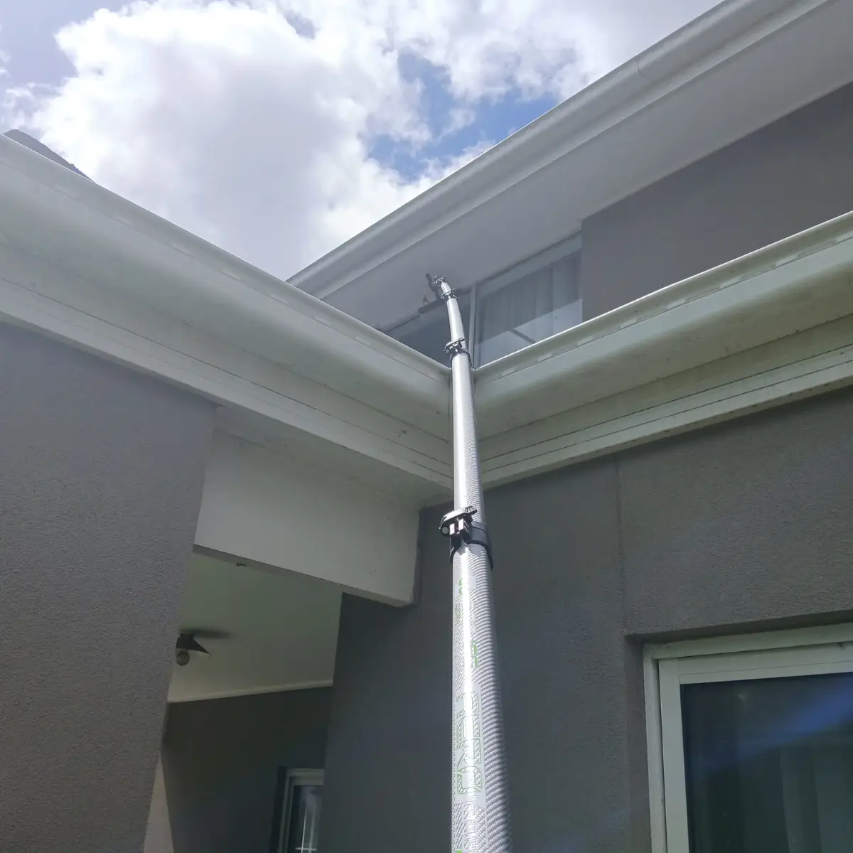 Ocean Breeze Water fed pole hard to reach place